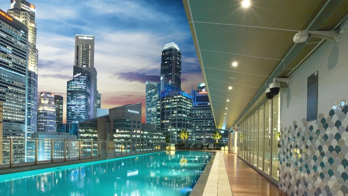Swimming pool Capri by Fraser China Square Singapore 5-Star Luxury Hotel