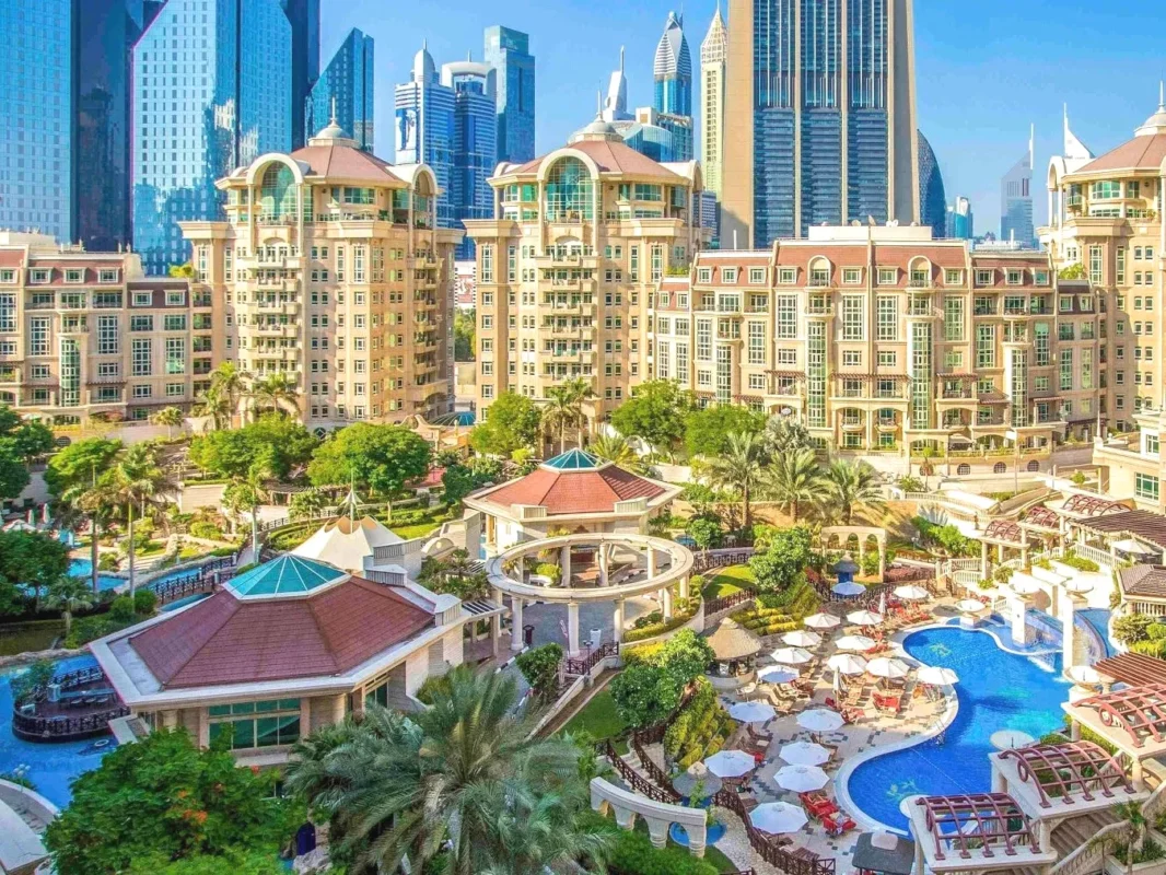 Swissôtel Al Murooj Dubai