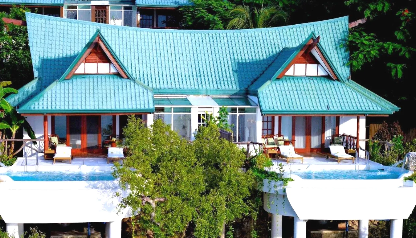 Villa with private pool Luxury 5-Star Accommodation at Badian Island Wellness Resort